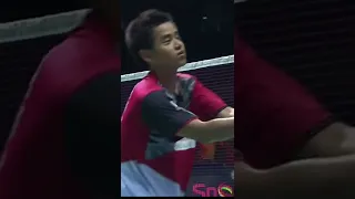 Remembered this man when he beat lee cong wei effortlessly “Simon Santoso”