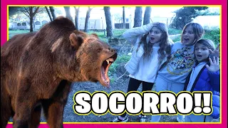 **PELIGRO** #BosqueAbandonado el OSO GIGANTE Nos PERSIGUEN Y Nos ATACA **LUCIA DESAPARECE**