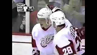 Sergei Fedorov crazy goal vs Avalanche for Red Wings (5 dec 2001)