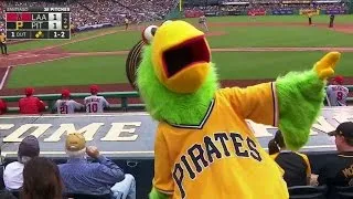 LAA@PIT: The Pirate Parrot interacts with some fans