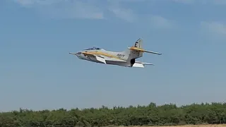 FREEWING F9F COUGAR..MODS AND FLIGHT DEMO