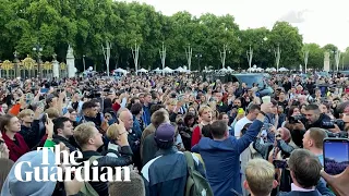 Crowd sings national anthem outside Buckingham Palace after the Queen's death