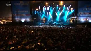 Arctic Monkeys - When The Sun Goes Down (Live Rock Am Ring 2007)