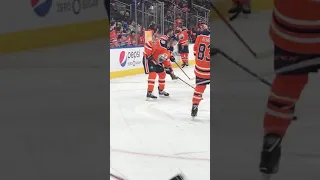 Conner Mcdavid pre-game Warmup