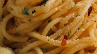 Best Spaghetti Aglio e Olio Recipe by Chef Siddhant #shorts #foodshorts #trending