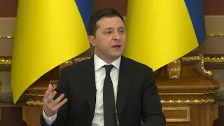 Ukraine leader urges West not to stir 'panic' over tensions with Russia | AFP