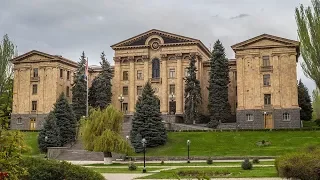 Политический кризис в Армении: уже без протестов, еще без власти