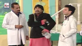 KAMZOR MAREEZ - IFTKHAR THAKUR & SAJAN ABBAS - LATEST COMEDY STAGE DRAMA CLIP - HI-TECH PAKISTANI