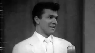 You Bet Your Life #56-01 Singing med student, Kuldhip Singh - Season premiere ('Book', Sep 27, 1956)