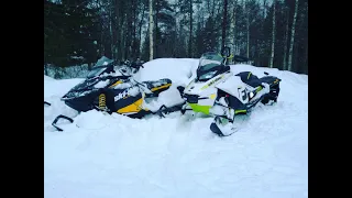 ski-doo freeride 850 e-tec and renegade 600 riding