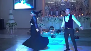 სიძის და დედის ულამაზესი ცეკვა ქორწილში