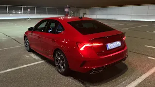 New SKODA OCTAVIA RS 2021 at night - Matrix LED lights, ambient lights & new cockpit DEMONSTRATION