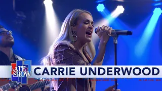 Carrie Underwood Performs 'Low'