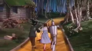 Dorothy singing Somewhere Over The Rainbow