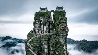 TEMPLE BUILD HIGH ABOVE THE CLOUDS | FANJINGSHAN MOUNTAIN IN CHINA!