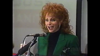 Linda Davis & Reba McEntire TV coverage October 1994