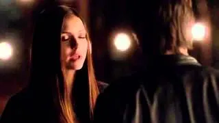 Damon set Elena free (The Vampire Diares 4x09: O Come, All Ye Faithful)