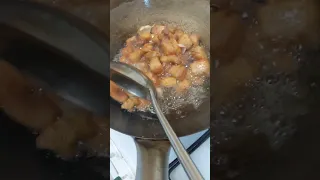 Pritong baboy sa sariling mantika