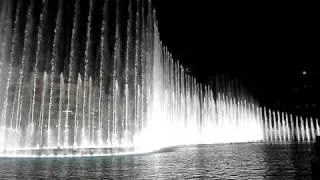 Dubai fountain at Burj Khalifa - time to say goodbye