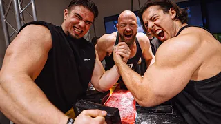 Fibo Armwrestling gegen Vadim Brik❗️mit der Gummibärenbande und Paul Unterleitner