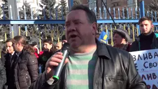 Богдан Бенюк на акції протесту ВО 'Свобода' під стінами ЦВК 30.10.2014