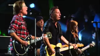 Bruce Springsteen & John Fogerty (CCR) - Fortunate Son (Creedence Clearwater Revival)(live 2009) HD