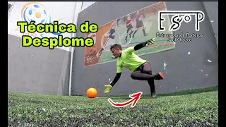 ¿Cómo atajar balones cercanos y potentes? Fundamento de Desplome