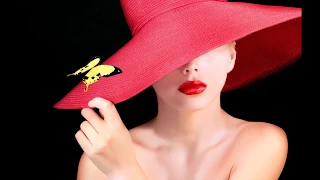 Lady in red. Женщина в красном. Красивое видео.