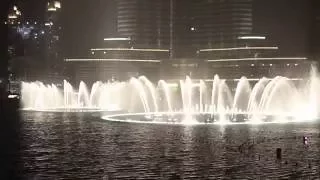 Dubai Mall  singing fountain super