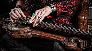 Lap Steel built by Magician sounds HAUNTED! • "Voices from the Attic"
