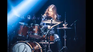 Tones and I - Dance Monkey - Nikoleta Drummer - Performance on Czech Social Awards 2019