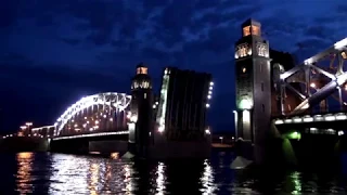 Opening Bridges & Boat Tour in Saint-Petersburg at Night | FIFA 2018