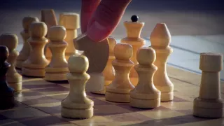 Интересный ролик про "живые" шахматы