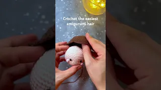 Crochet the easiest amigurumi hair. Free pattern on amigurumei.com 💖