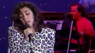 Laura Brangian - Ti Amo [cc] The Tonight Show (1985) (Part 1/2)