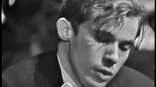 Glenn Gould and Leonard Bernstein: Bach's Keyboard Concerto No. 1 (I) in D minor (BWV 1052)