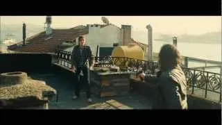 Taken 2 - "Rooftop Chase" Clip