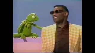 Ray Charles & Kermit the Frog- It’s Not Easy Being Green (Live)