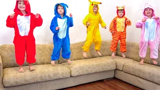 Five Little Monkeys + More Nursery Rhymes & Kids Songs | Diana Roma Show