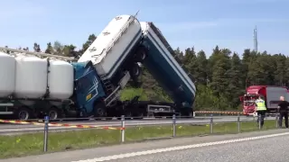 Truck accident i Sweden 2012 05 22