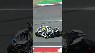 Caricasulo vs Van Straalen ⚔️ but in Slow-Mo 😮‍💨 | 2022 #GBRWorldSBK 🇬🇧