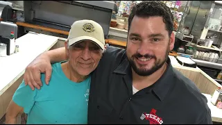 The Texas Bucket List - Hamlin Pharmacy in Corpus Christi (2016)