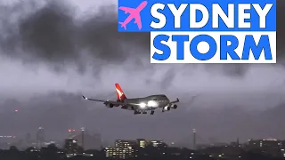 Stormy Night Plane Spotting at SYDNEY AIRPORT