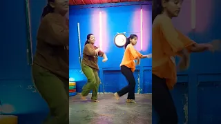 #dance #hiphop #reels #viral #dancevideo #bollywood #laalpeeliakhiyaan #facebookreels #instareels