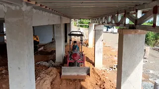 Mahindra Emax 25 moving dirt (timlapse)