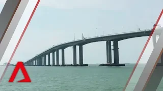 World's longest sea bridge connects mainland China with Hong Kong and Macau