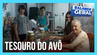 Avô morre de covid-19 e deixa coleção com 370 mil moedas raras para os netos