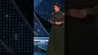 Olivia Colman apologizes to Glenn Close! #shorts #oscars #academyawards