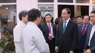 Tin Tức 24h: Chủ tịch nước Trần Đại Quang thăm chúc Tết đêm giao thừa