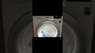 LG AiDD Spinning a Heavy BLANKET at 1400rpm